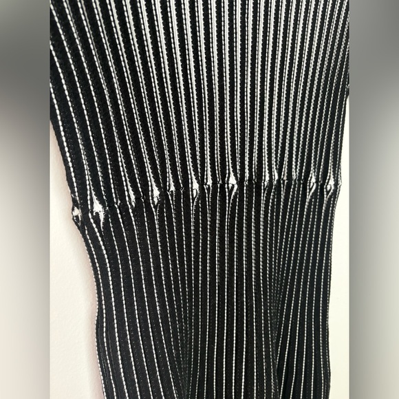 HUGO BOSS Farya Black and White Striped Sheath Dress Size XL - Picture 5 of 10